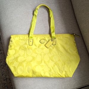 Coach Getaway Bag in Citrine (no pouch)